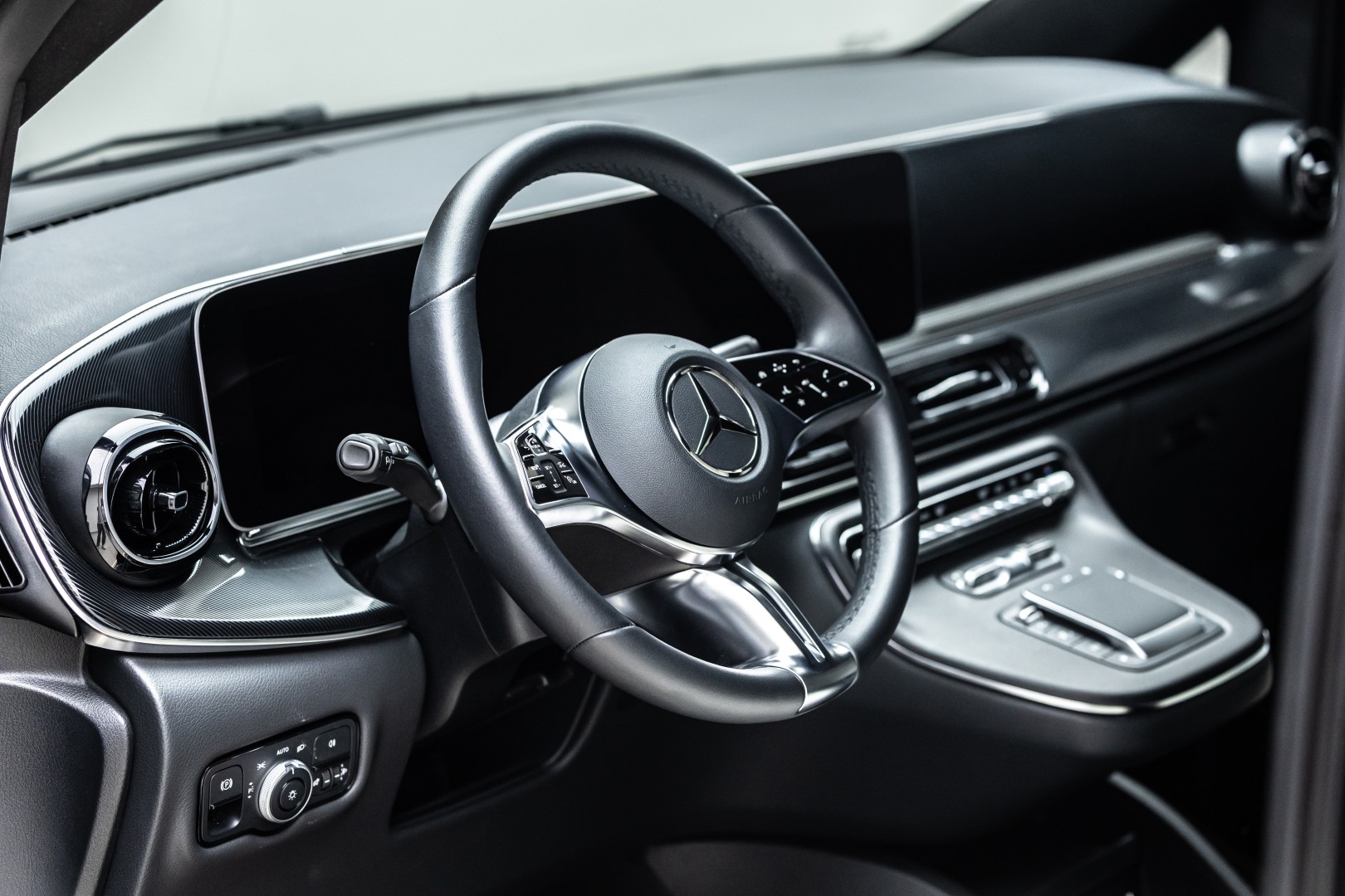 2025 MERCEDES-BENZ V300 MAYBACH | GCC SPEC 